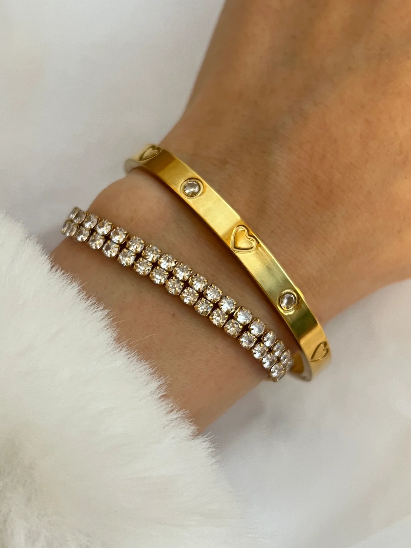 SPARKLE LOVE BANGLE